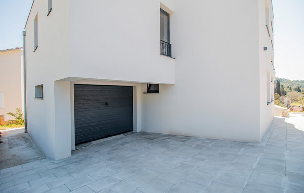 Ferienwohnung BEAUTIFUL APARTMENT WITH POOL