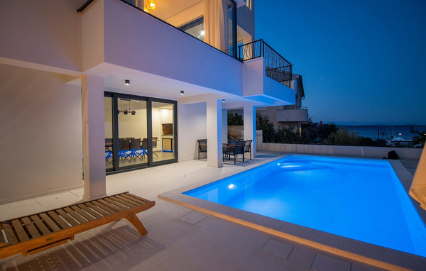 Ferienwohnung BEAUTIFUL APARTMENT WITH POOL