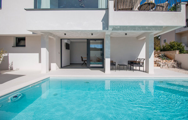 Ferienwohnung BEAUTIFUL APARTMENT WITH POOL