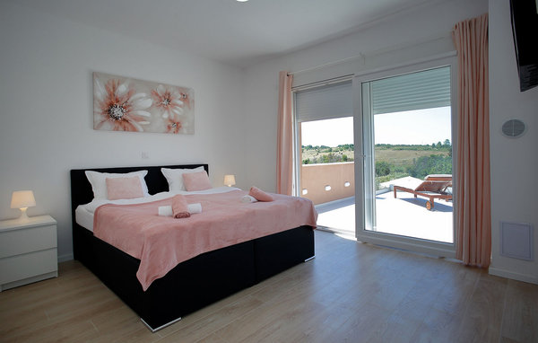Dům Villa L&T Nin