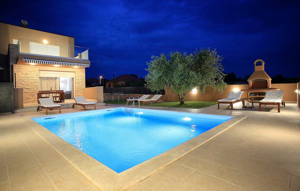 Dům Villa L&T Nin