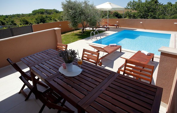 Dům Villa L&T Nin