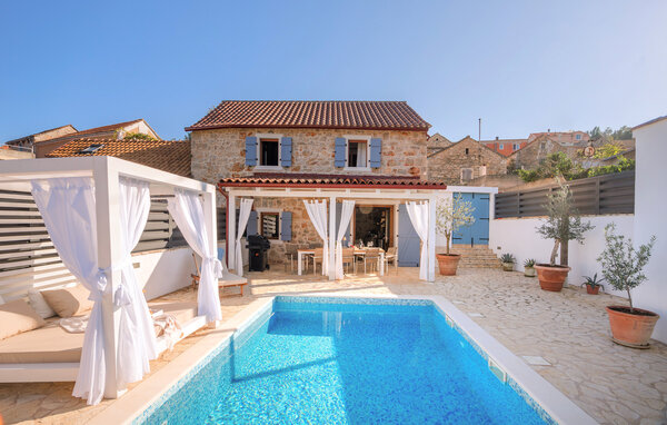 Holiday Home - Hvar-Vrbanj , Croatia - CLD407 2