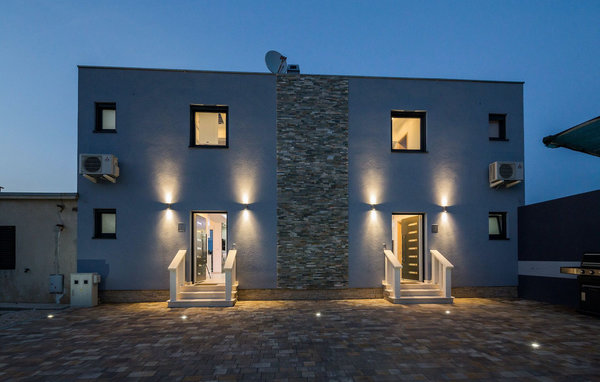 Ferienhaus - Nin , Kroatien - CLD560 82
