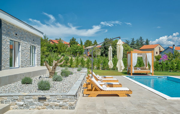 Feriebolig Villa Ena Mar