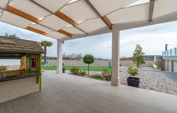 Vacation home Villa Ivelja