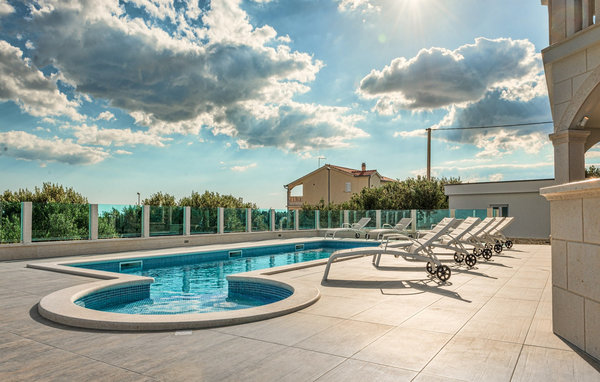 Vacation home Villa Ivelja