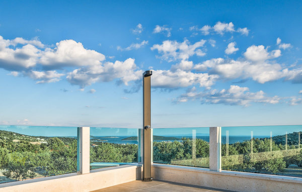Vacation home Villa Ivelja