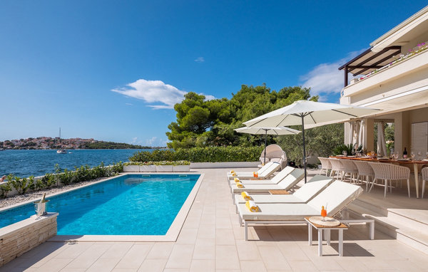 Holiday Home - Rogoznica , Croatia - CLD629 1