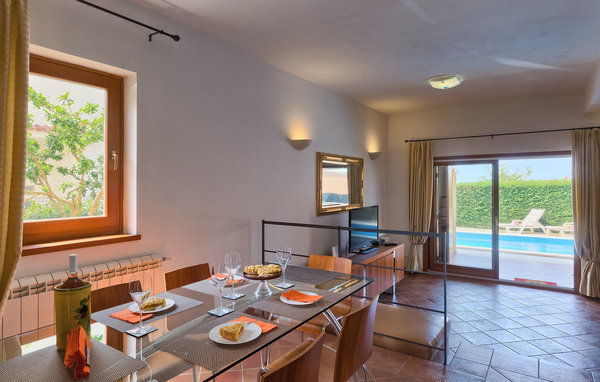 Feriehus - Porec , Kroatia - CLI228 2