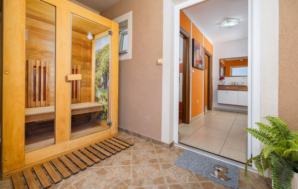 Semesterhus - Pula , Kroatien - CLI254 6