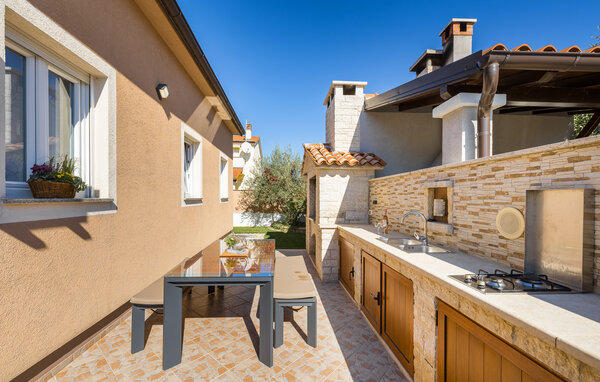 Semesterhus - Pula , Kroatien - CLI254 104