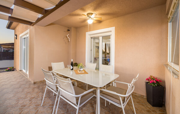 Semesterhus - Pula , Kroatien - CLI254 109