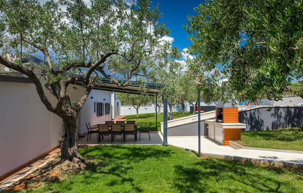 Vakantiehuis - Pula , Kroatië - CLI293 81