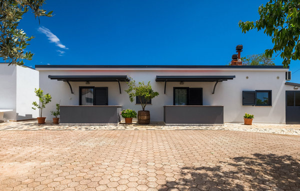Vakantiehuis - Pula , Kroatië - CLI293 83