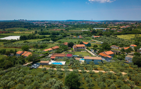 Vakantiehuis - Pula , Kroatië - CLI293 85