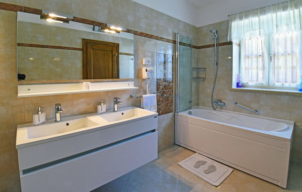 Feriehus - Tinjan , Kroatia - CLI301 701