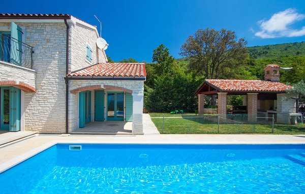 Dům Villa Tanais