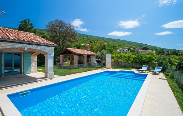 Dům Villa Tanais