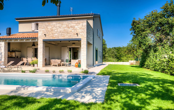 Dom Villa Mia