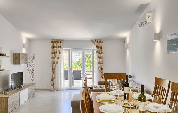 Vakantiehuis - Pula , Kroatië - CLI453 302