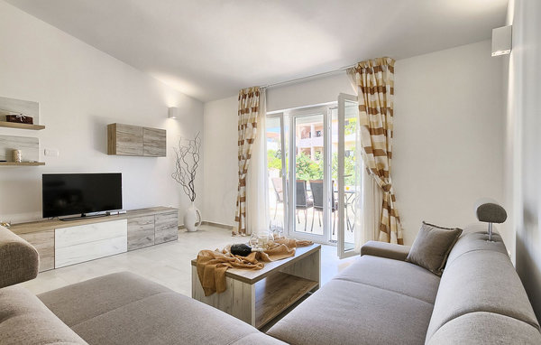 Vakantiehuis - Pula , Kroatië - CLI453 307