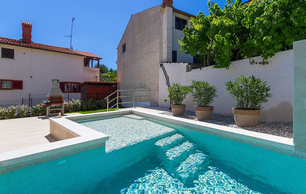 Vakantiehuis - Pula , Kroatië - CLI453 21