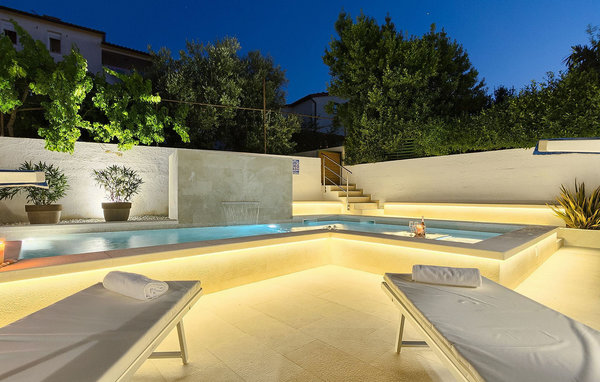 Vakantiehuis - Pula , Kroatië - CLI453 30