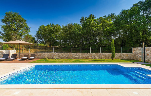 Dům Villa Natasha