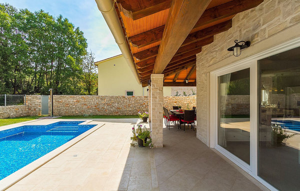 Dům Villa Natasha
