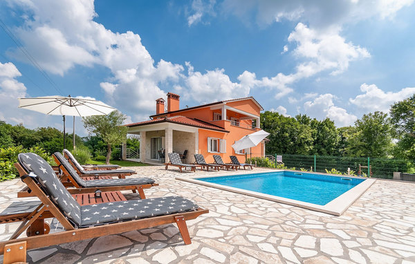 Dům Villa Topid