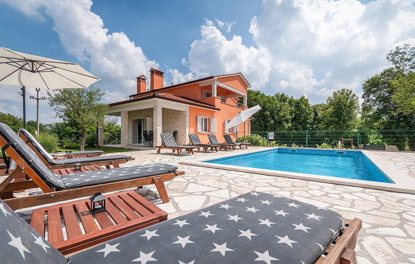 Dům Villa Topid