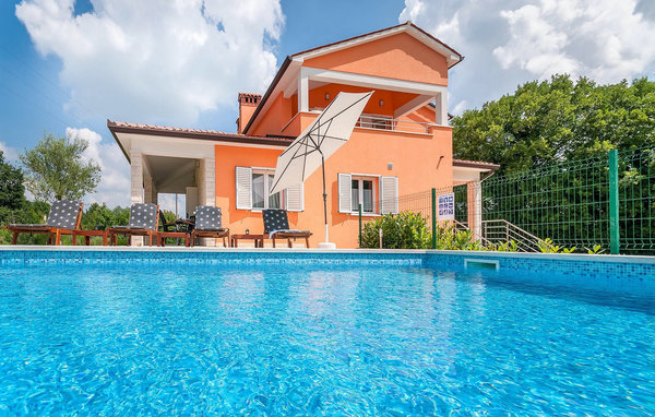 Dům Villa Topid
