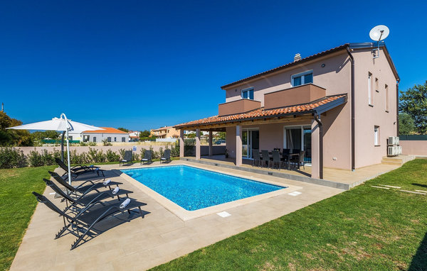 Feriehuse - Pula , Kroatien - CLI533 19