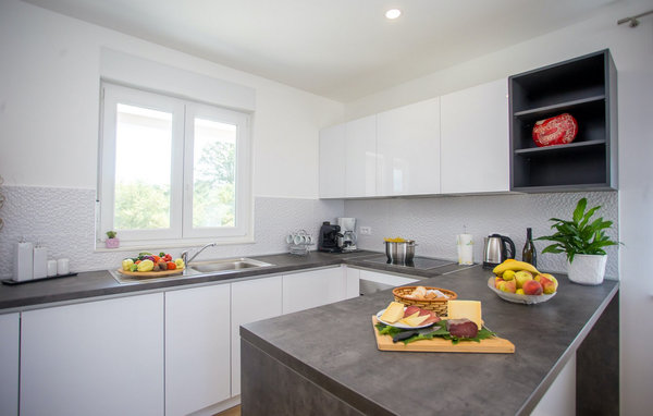Holiday Home - Kanfanar , Croatia - CLI550 409