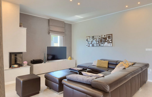 Holiday Home - Premantura , Croatia - CLI561 302