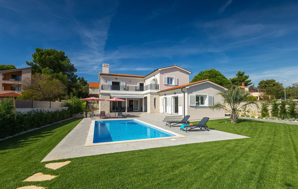 Holiday Home - Premantura , Croatia - CLI561 13