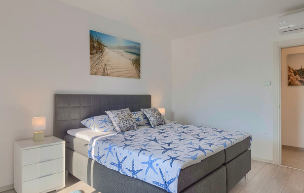 Vakantiehuis - Pula , Kroatië - CLI634 606