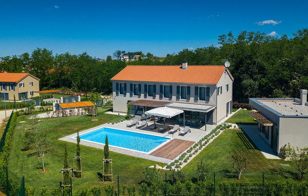 Vacation home Villa Povetica