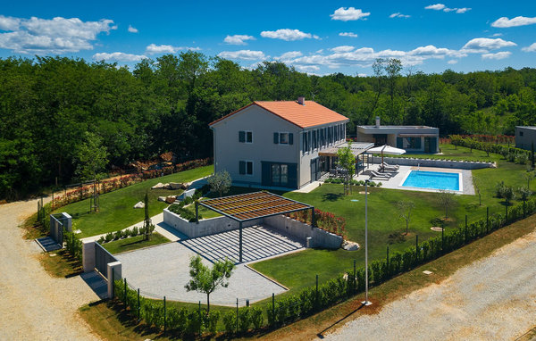 Vacation home Villa Povetica