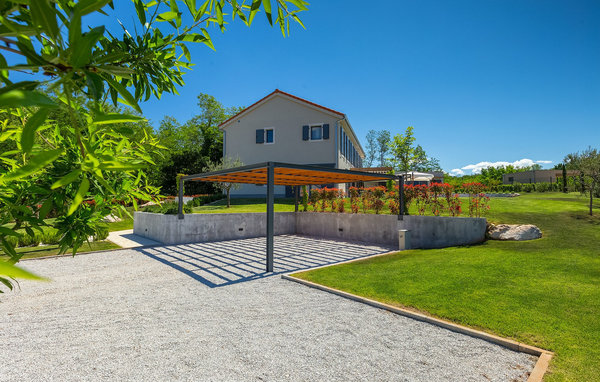 Vacation home Villa Povetica
