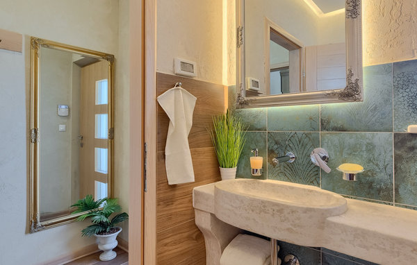Holiday Home - Tinjan , Croatia - CLI659 705