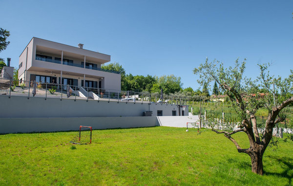 Dům Villa Callista