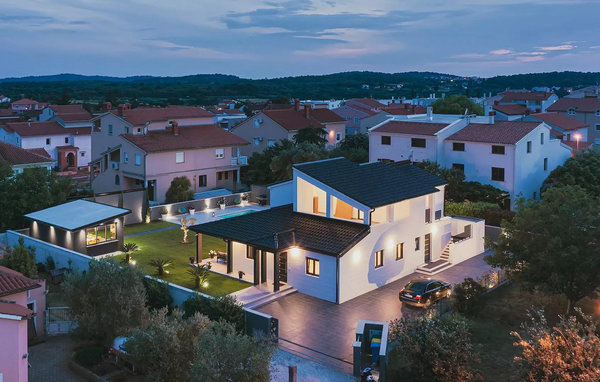 Feriehuse - Pula , Kroatien - CLI857 84