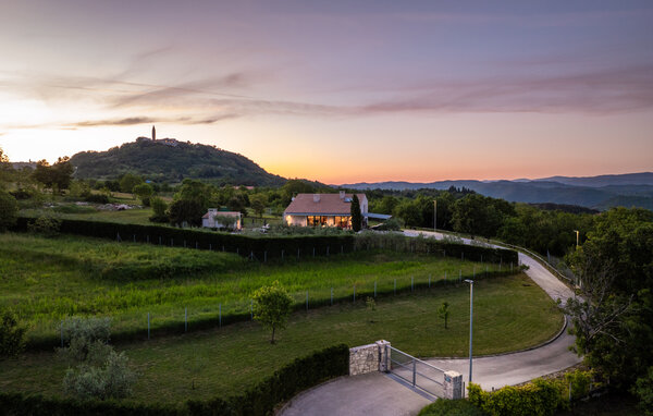 Casa de vacaciones Villa Poimon