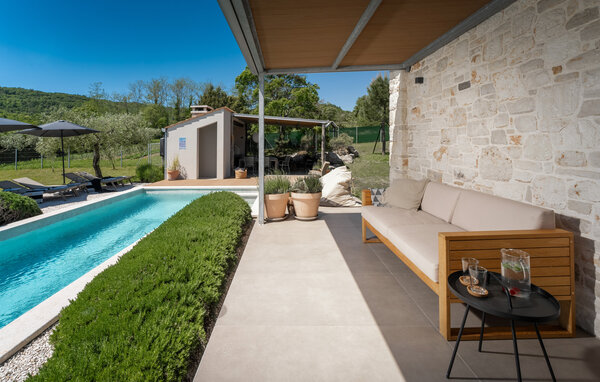 Casa de vacaciones Villa Poimon