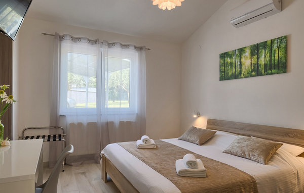 Feriehus - Pula , Kroatia - CLI898 604