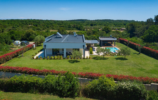 Dům Villa Momare