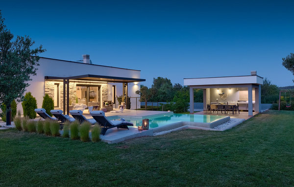 Dům Villa Momare