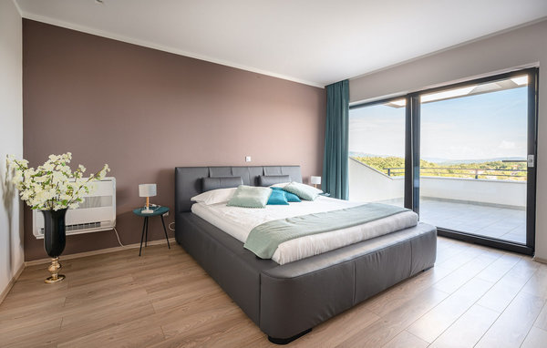 Holiday home Villa Pedena
